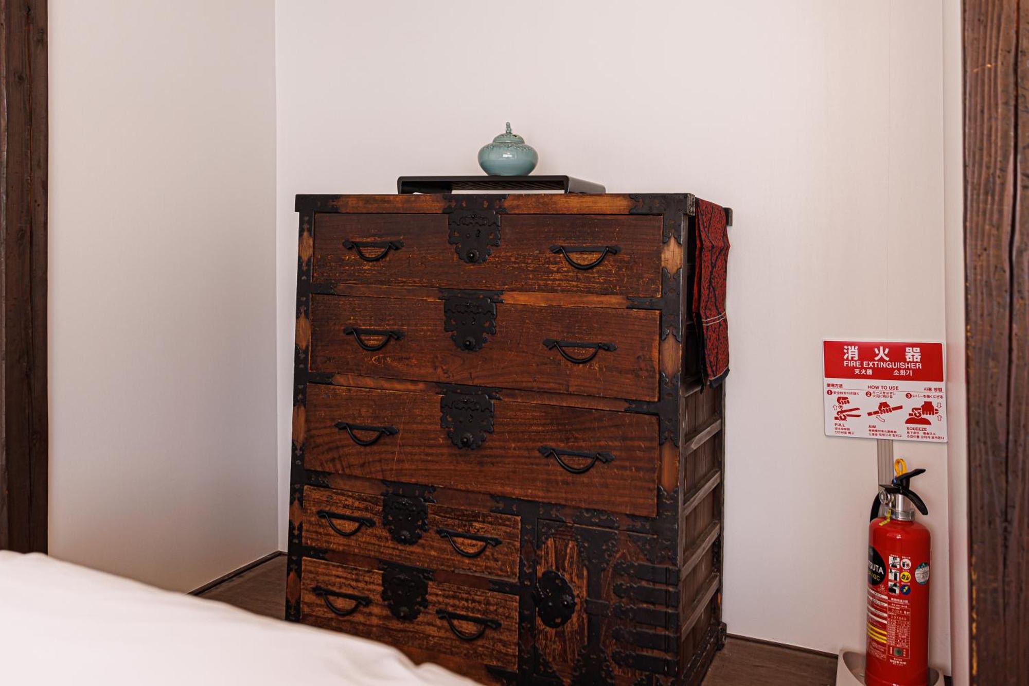 فيلا Sennichi House كانازاوَ المظهر الخارجي الصورة